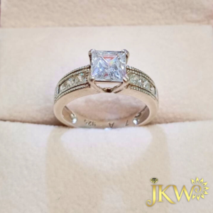 Anillo de compromiso